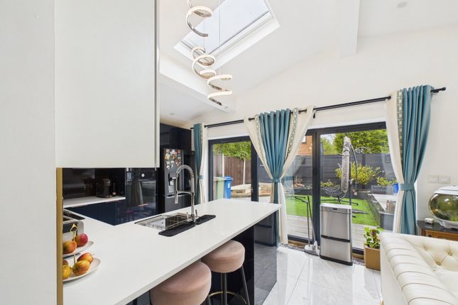 20, Carville Grove, Wigan photo 3
