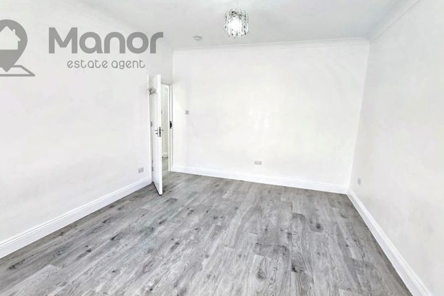 Flat 2, Ilford photo 4