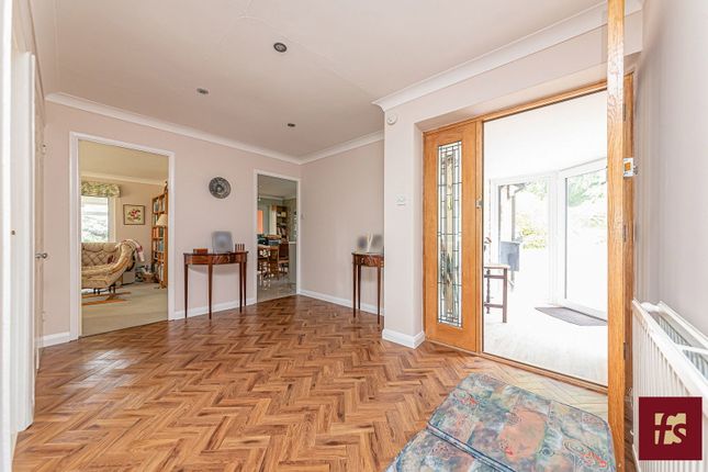 3, Windrush Heights, Sandhurst photo 4