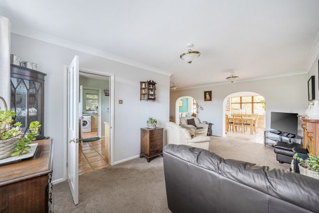 4, Folly View Crescent, Faringdon photo 4