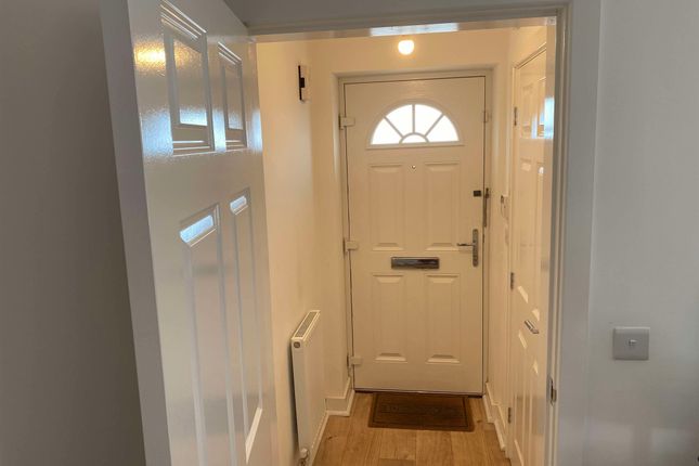 17, Coal Crescent, Rotherham photo 2
