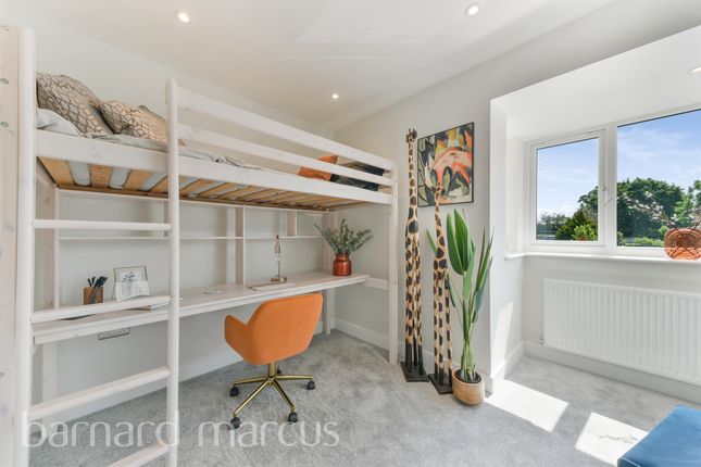 Flat for sale in South Lane West, New Malden