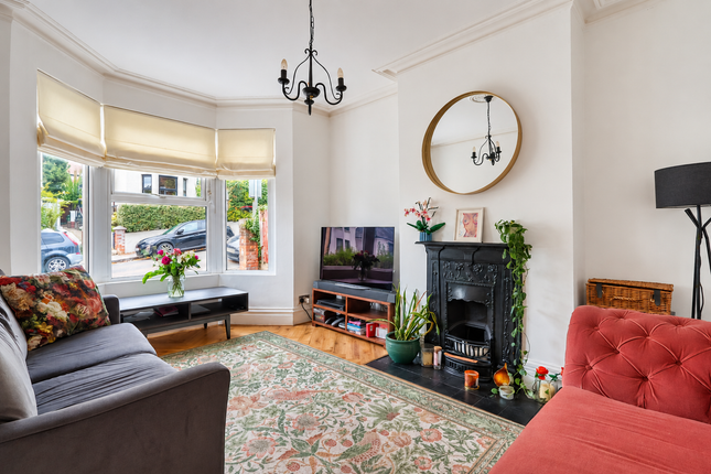 14, Peterborough Avenue, Buckinghamshire photo 2