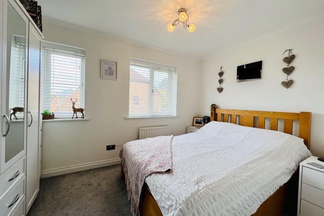 End terrace house for sale in Foxglove Rise, Maidstone