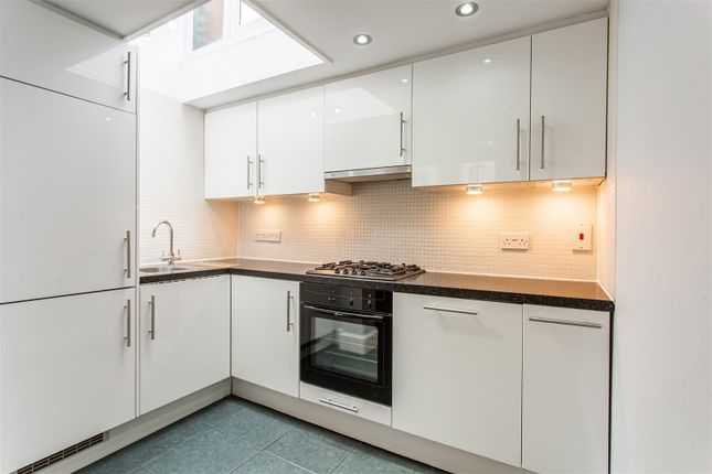 4, Moreland Cottages, London photo 4