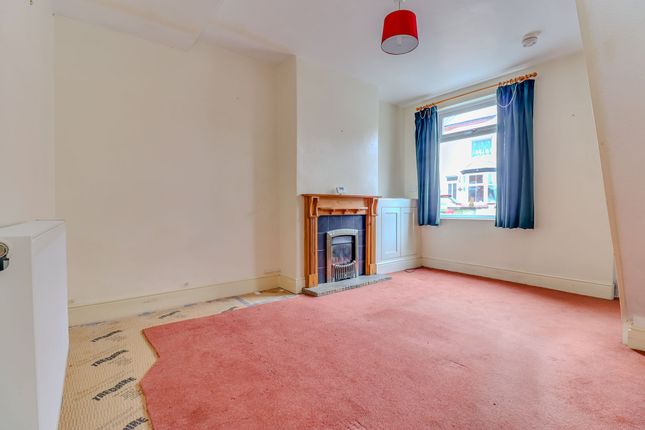 27 Castle Road, Leicester photo 3