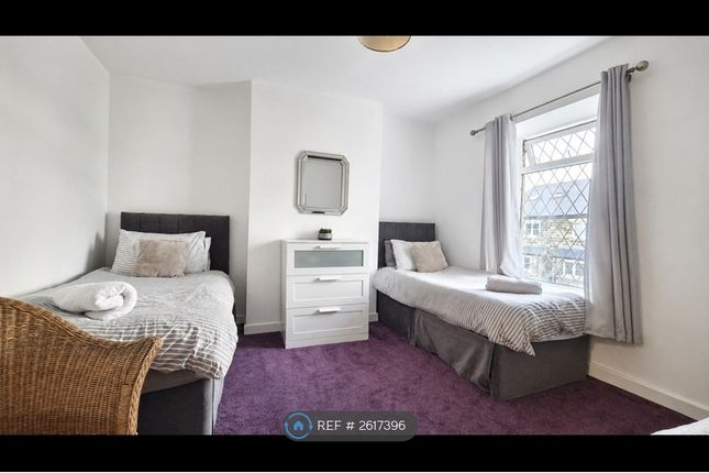 Wortley Road, High Green, Sheffield photo 4