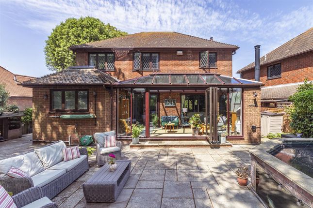 5 Oakridge, Woodland Way, Broadstairs photo 2