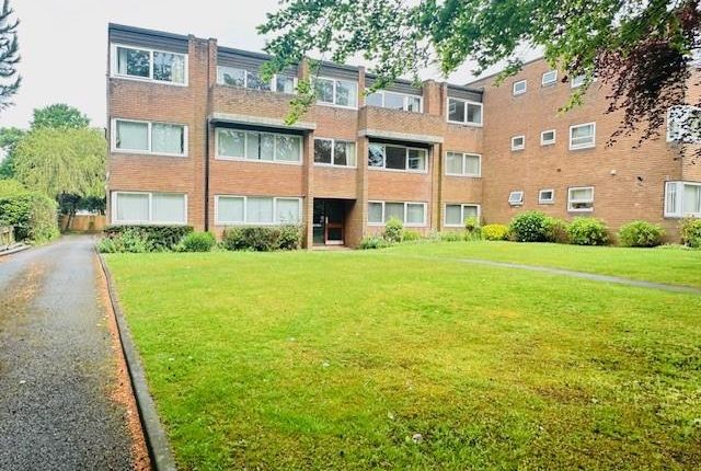 Thumbnail Flat to rent in Station Road, Wylde Green, Sutton Coldfield
