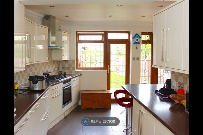 Athelstan Road, Harold Wood, Romford photo 3