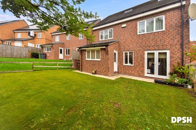 15 Waggon Road, Leeds photo 3
