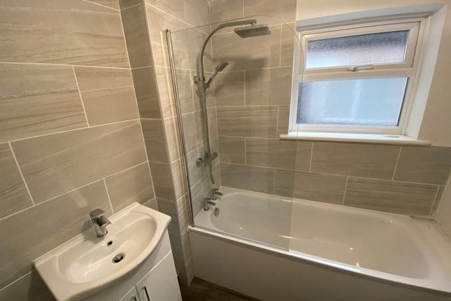 19, Llantwit Road, Neath photo 5