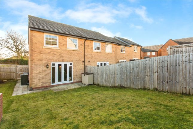 9, Tan Yard Court, Lancashire photo 2