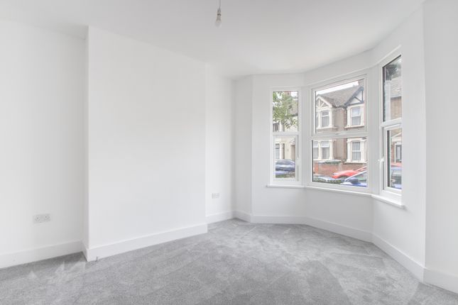 139 Riverdale Road, ERITH photo 2