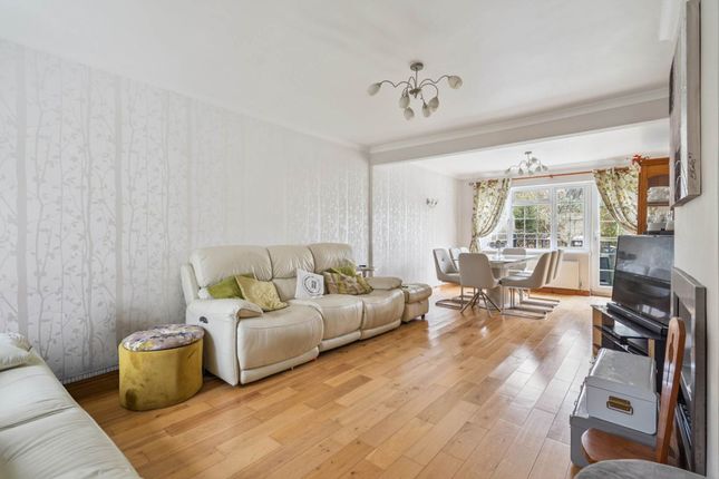 835 St. Albans Road, Watford photo 2