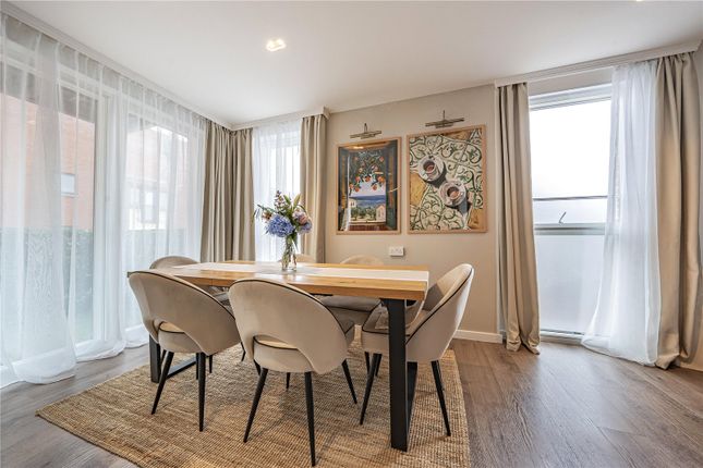 Flat 4, 17, Russell Road, Wimbledon photo 4