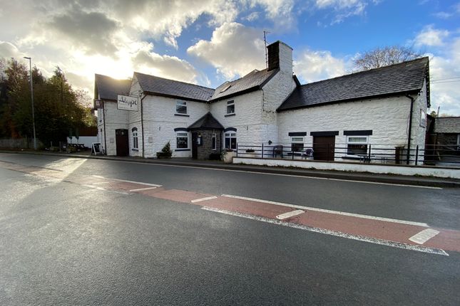 Thumbnail Pub/bar for sale in Caesws, Powys