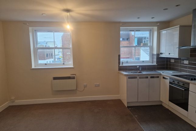 Flat 2 25, Broad Street, Deal photo 3