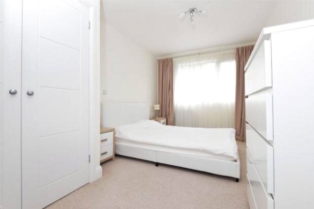 Flat for sale in Mortimer Court, Cumnor Hill