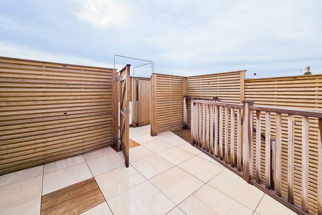 6 Apex Apts Old St. Johns Road, St. Helier, Jersey photo 3
