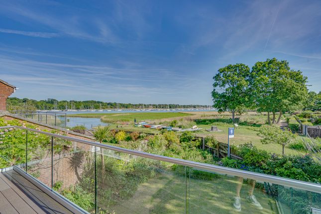 8, Mariners Close, Hamble-Le-Rice photo 2