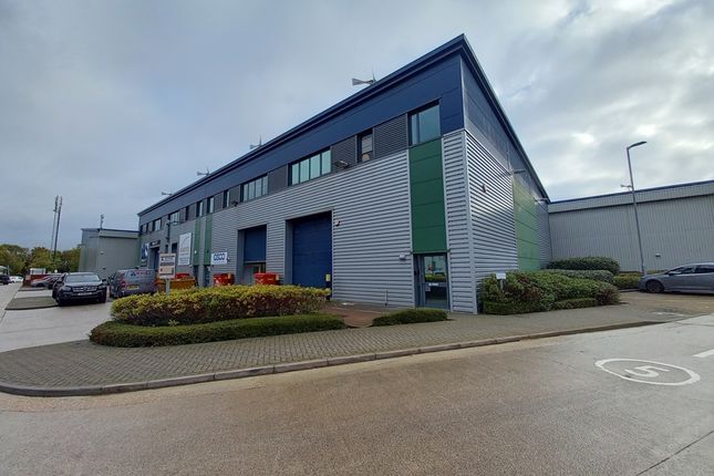 Light industrial to let in 24 Goulds Close, Bletchley, Milton Keynes, Buckinghamshire