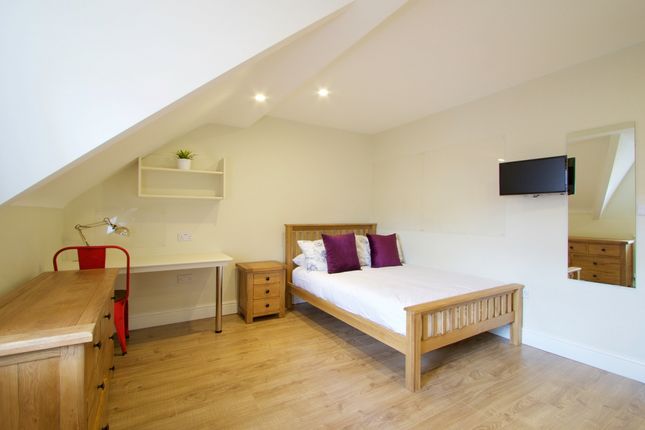 53, Brudenell Mount, Leeds photo 4