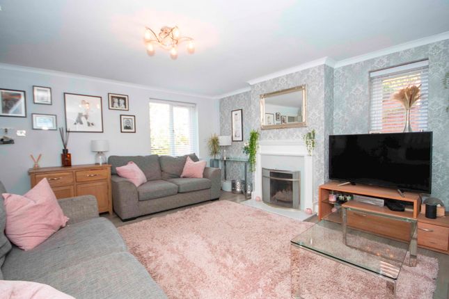 3, Lawrance Orchard, Chorleywood photo 5
