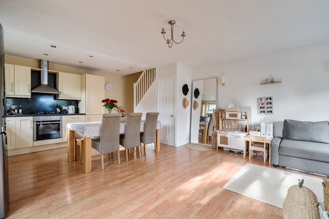 1, Maple Drive, Cheltenham photo 2