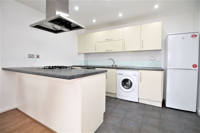 17 Franklin House, Aberfeldy Street, London photo 3