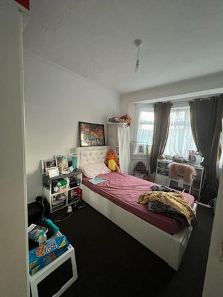 Peterborough Road, London photo 4