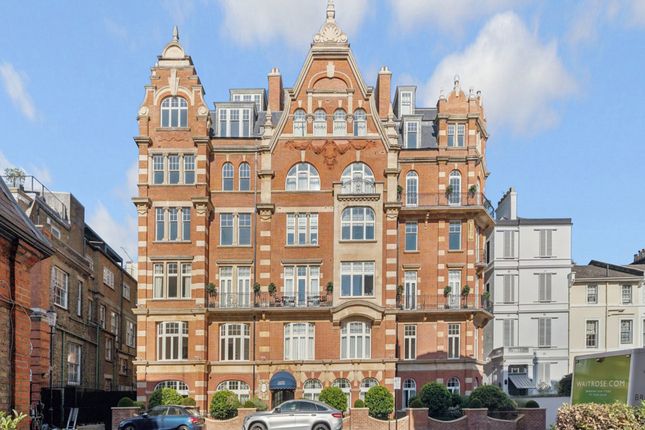 Flat 206 Allen House, 8, Allen Street, London photo 2