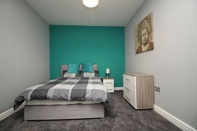 Room 4, 44, Ropery Road, Gainsborough photo 4