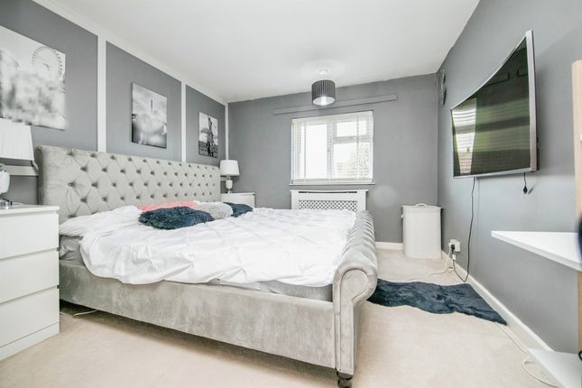 21, Newnham Avenue, Woodbridge photo 4