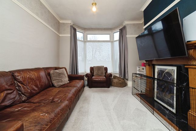 26, Clough Road, Hull photo 4
