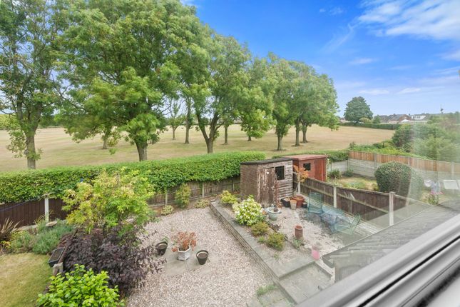 45 Ecclesfield Road, St. Helens photo 4