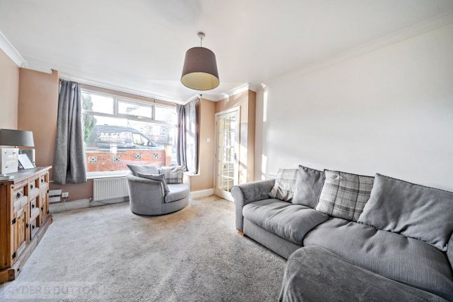 4, Gleanings Avenue, West Yorkshire photo 4