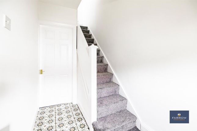 22, Clarendon Road, Grimsby photo 3