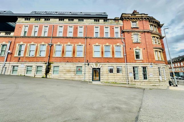 Flat for sale in Centenary House, 53 North St, Leeds