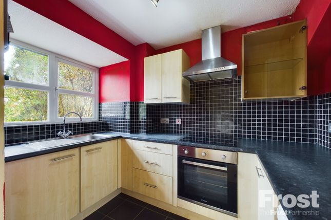 19, The Green, Hensworth Road, Middlesex photo 3