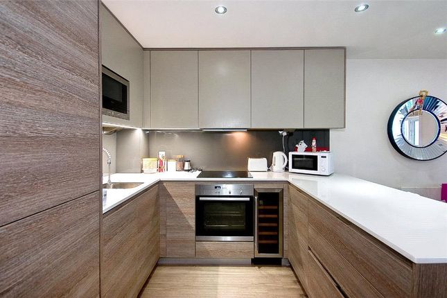 6, East Drive, London photo 4