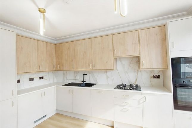 1st Floor 4, Mountfield Road, London photo 5