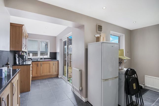 77, Fairfield Drive, Renfrewshire photo 4