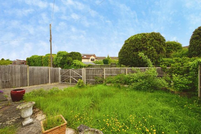 4, May Grove, Wotton-under-Edge photo 4