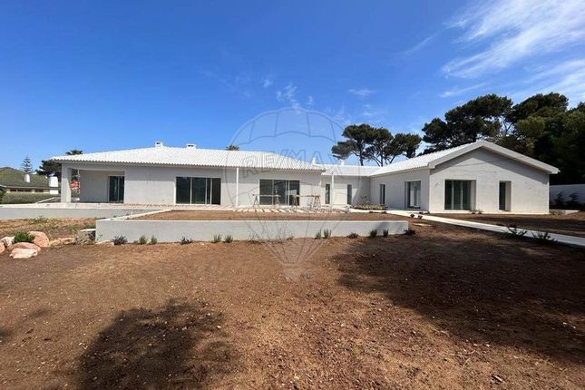 Villa for sale in Street Name Upon Request, Lisboa, Cascais, Cascais E Estoril, Pt