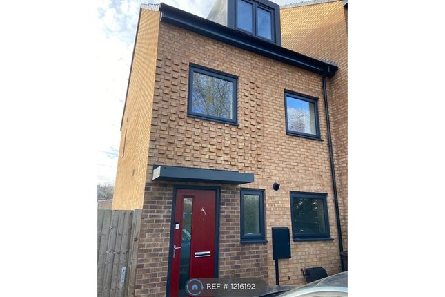 Thumbnail End terrace house to rent in Arkwright Walk, Nottingham