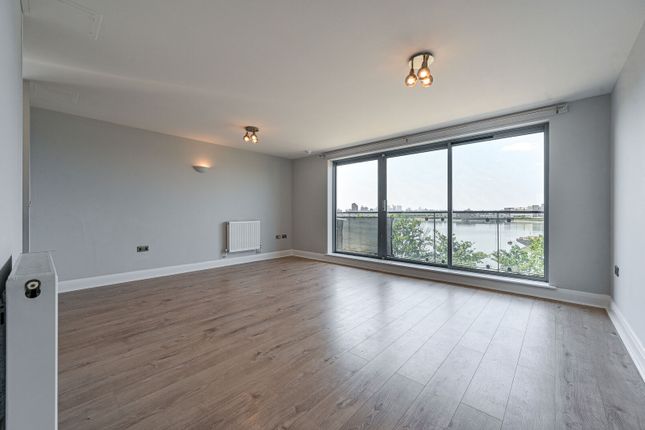 2-bed flat on Miles Close, Thamesmead, £225,000