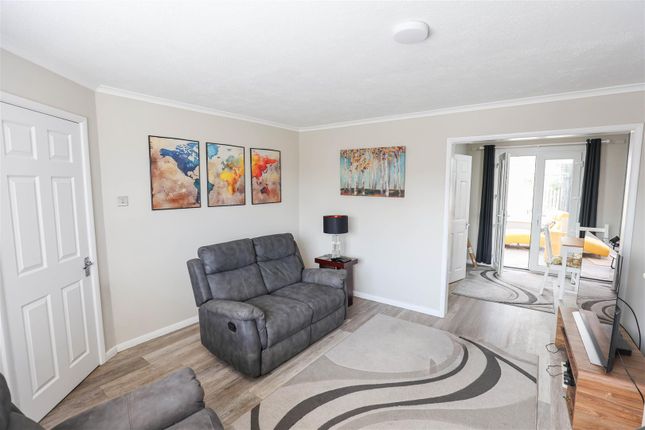 28, Ashford Way, Carlisle photo 5
