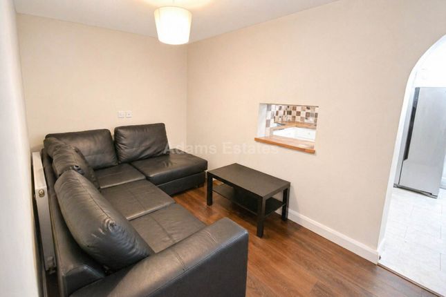 6, Westlands Avenue, Reading photo 4