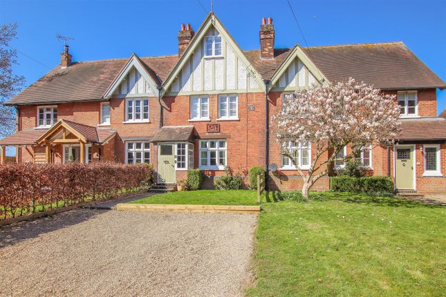 3-bed house on 2 Thrift Cottages, Brickendon Lane, Hertford, £875,000